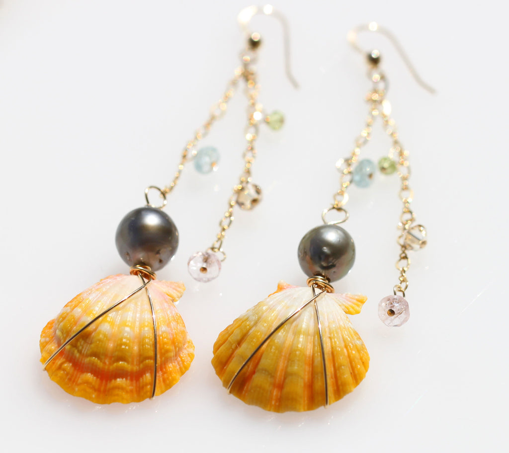 Hawaii Sunriseshell Goddess Mermaid earrings☆ハワイのサンライズシェル女神様マーメイドピアス